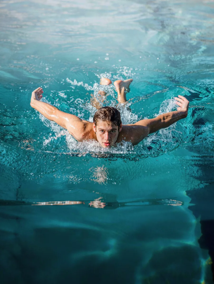 Generated cover illustrating underwater photography.